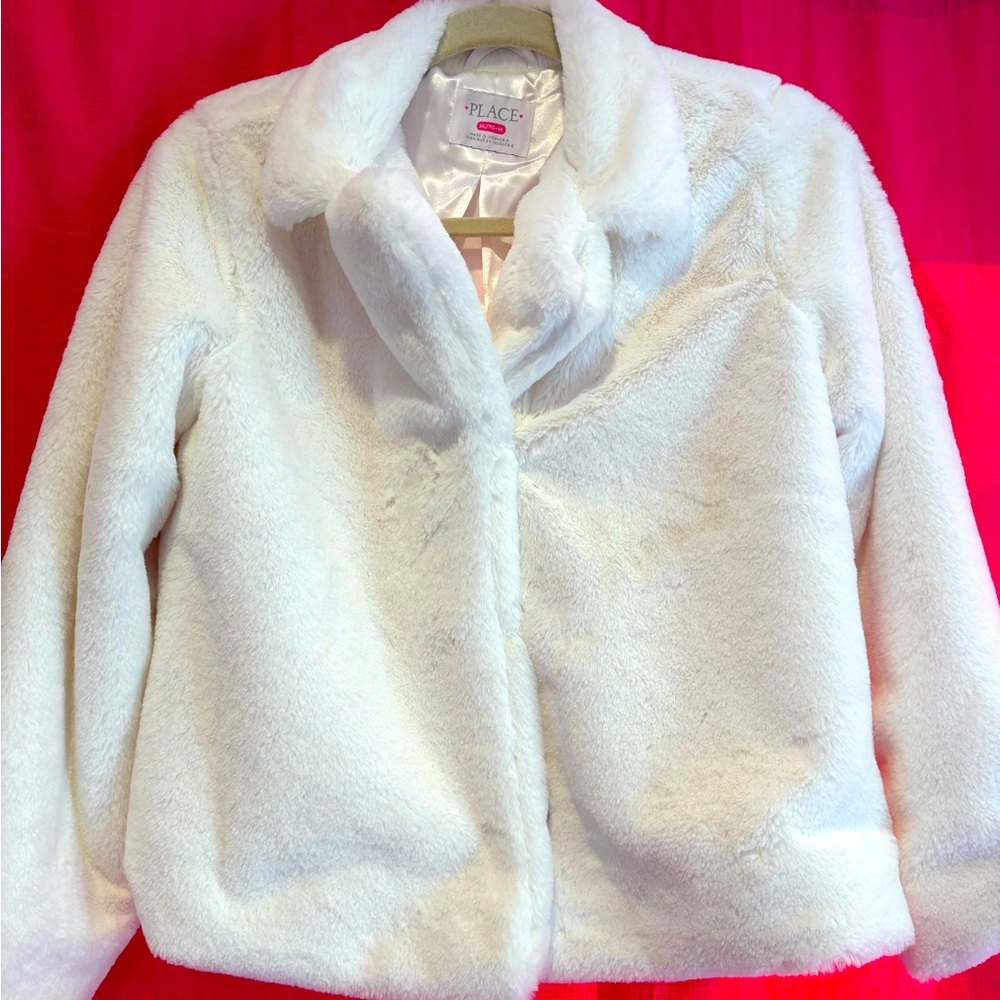 Children’s Place size 14 winter fur coat, NWT!